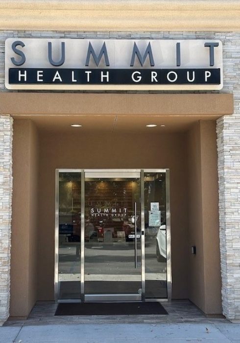Summit-Health-Group-Office-Front-Door